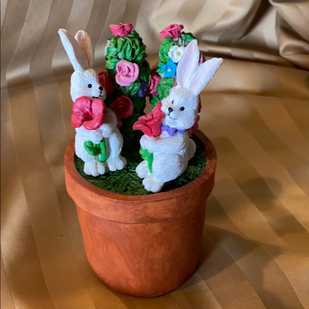 Easter spreader with holder